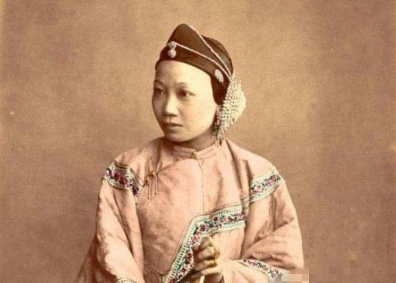 宮廷劇騙很大?13張「清朝人真實模樣」富二代帥到不輸現代人% 照片 宮廷劇騙很大?13張「清朝人真實模樣」富二代帥到不輸現代人