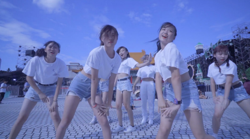 經典舞曲10首神還原S.H.E! 粉絲大驚:差點忘記她們是唱跳女團~% 照片 經典舞曲10首神還原S.H.E! 粉絲大驚:差點忘記她們是唱跳女團~