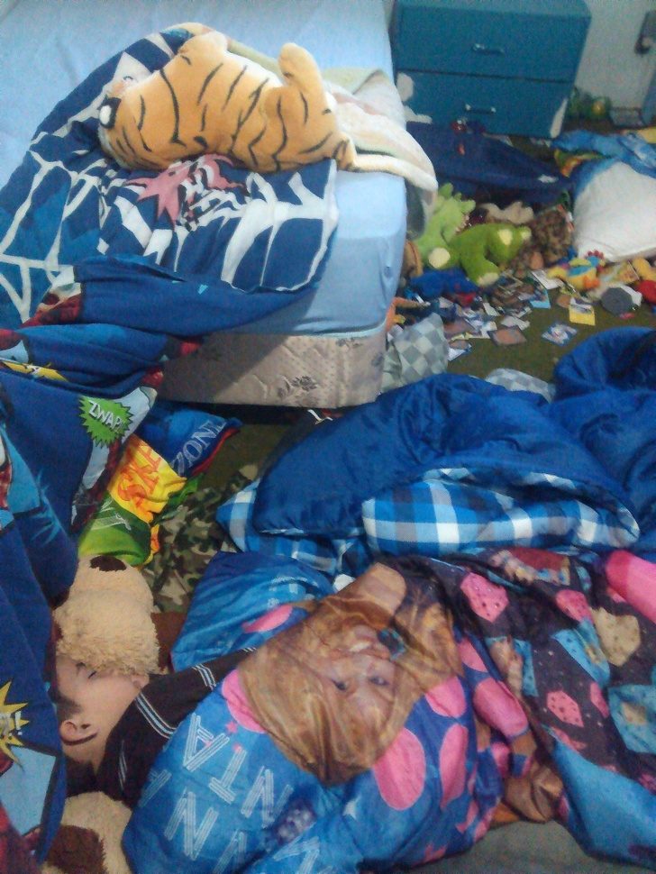 18個讓你懷疑「為什麼人類需要生小孩」的爆笑小屁孩照 你肯定知道自己都幹過這些蠢事!% 照片 18個讓你懷疑「為什麼人類需要生小孩」的爆笑小屁孩照 你肯定知道自己都幹過這些蠢事!