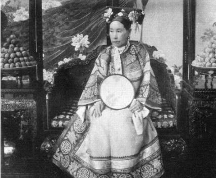 12張證明「慈禧太后天生就有皇帝氣場」的罕見舊照 卻為拍最後一張賠上命!% 照片 12張證明「慈禧太后天生就有皇帝氣場」的罕見舊照 卻為拍最後一張賠上命!