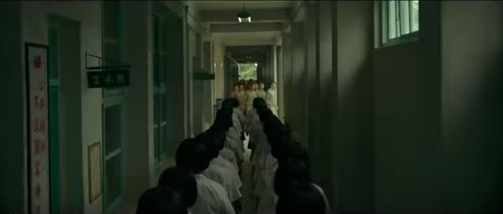 影/《返校》電影神還原「翠華中學」 連2D場景都100%複製!網讚:氛圍滿分% 照片 影/《返校》電影神還原「翠華中學」 連2D場景都100%複製!網讚:氛圍滿分