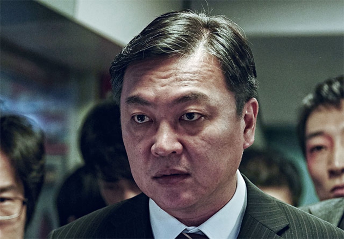 劉亦菲「挺港警」網友反感拒看《花木蘭》 《屍速》男星貼「中共最怕照」力挺:我挺香港!% 照片 劉亦菲「挺港警」網友反感拒看《花木蘭》 《屍速》男星貼「中共最怕照」力挺:我挺香港!