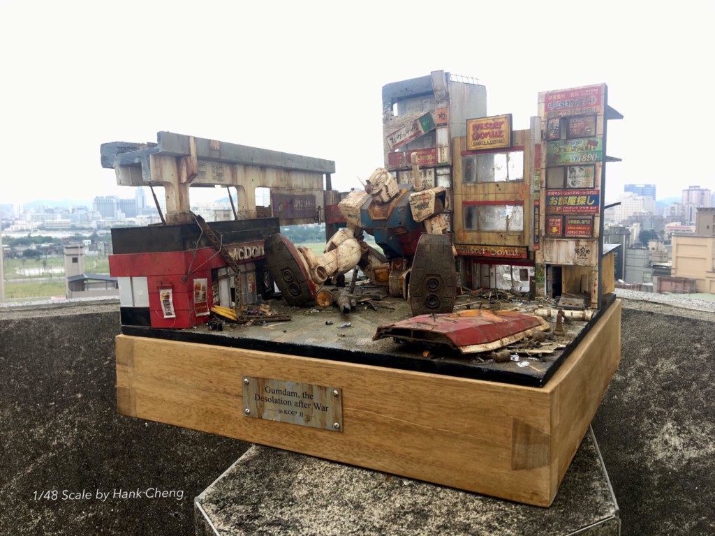台灣藝術家在國外爆紅!他用廢材神還原「新北市街景」 放大看「超精細手工」被讚爆% 照片 台灣藝術家在國外爆紅!他用廢材神還原「新北市街景」 放大看「超精細手工」被讚爆
