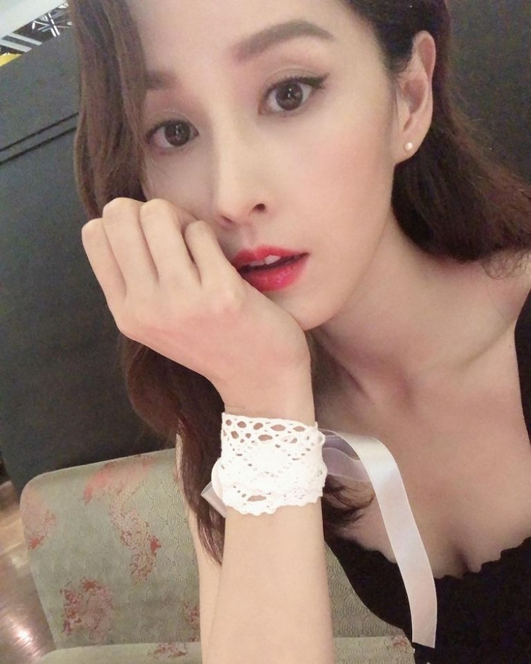 還記得《不能說的秘密》的晴依嗎?曾愷玹曬「超凍齡近照」震驚全網:完全不科學!% 照片 還記得《不能說的秘密》的晴依嗎?曾愷玹曬「超凍齡近照」震驚全網:完全不科學!
