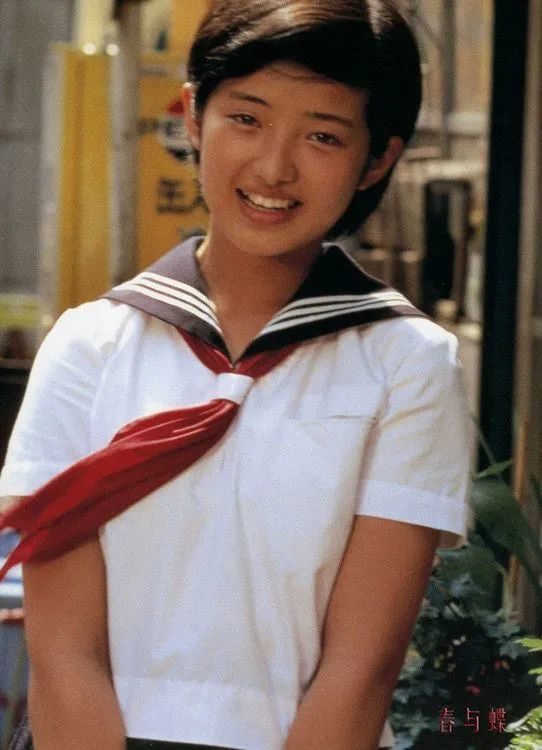 盤點日本女學生「制服進化史」 100年前「貴族專屬服」去日本能穿得到!% 照片 盤點日本女學生「制服進化史」 100年前「貴族專屬服」去日本能穿得到!
